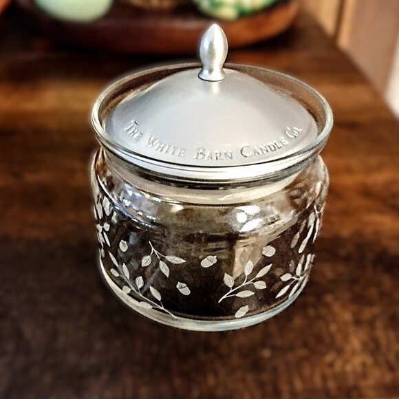 The White Barn Candle Co Glass Jar, Frosted Oak Design, Lid/Seal, 4.5 Oz Vintage - Picture 3 of 13